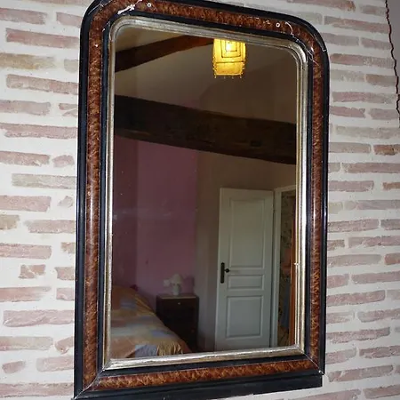 Chambres D'hotes Et Gite Sous La Tonnelle * Saint-Julien-des-Landes